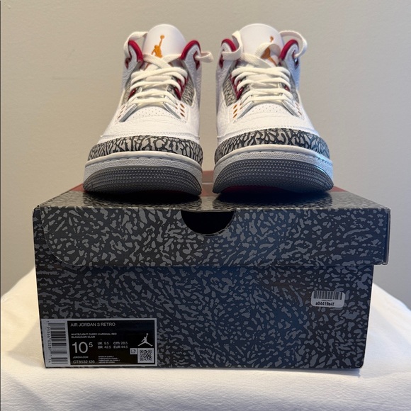 Air Jordan 3 Retro White/Light Curry-Cardinal Red - Picture 2 of 5